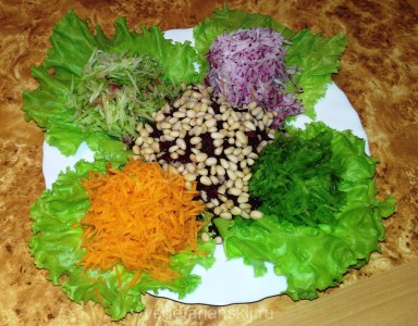 посыпаем орешками