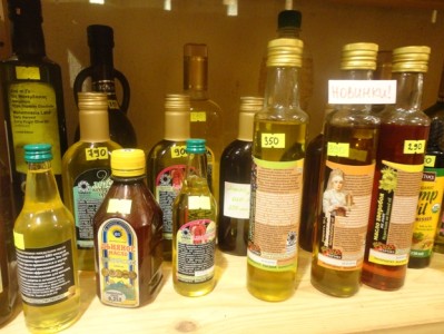 бутылки льняного масла