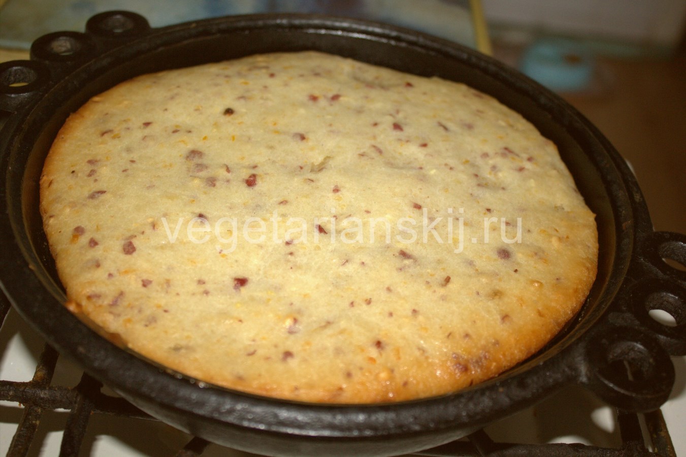 Лимонный манник с орехами